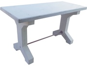 Betónový stol