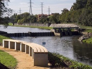 Naše oblúkové lavičky môžete vidieť napríklad v Plzni pri rieke