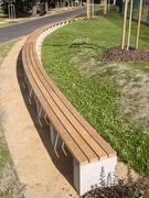 Do Plzne sme vyrábali niekoľko desiatok metrov dlhé oblúkové lavičky